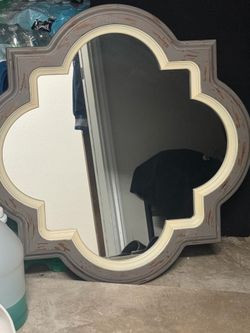 Decorative mirror