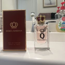 D&G Q Perfume