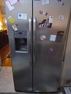 GE stainless steel double door refrigerator