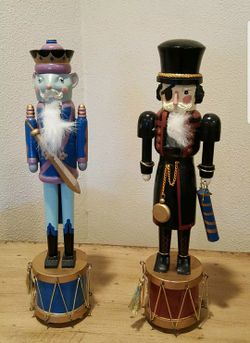 decorative wooden nutcrakers