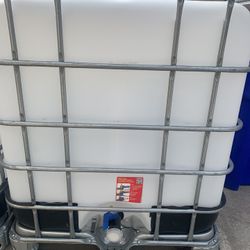 250 Gallon Water Tank