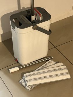 Flat Mop And Bucket Set