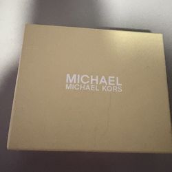 Micheal Kors Wallet 