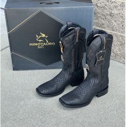 Black Minotauro Python boots (New)