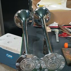  Grover Chrome Duel Trumpet "Air Horns"