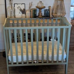 Mini Crib