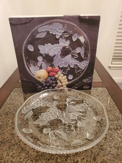 CRYSTAL SERVING PLATE