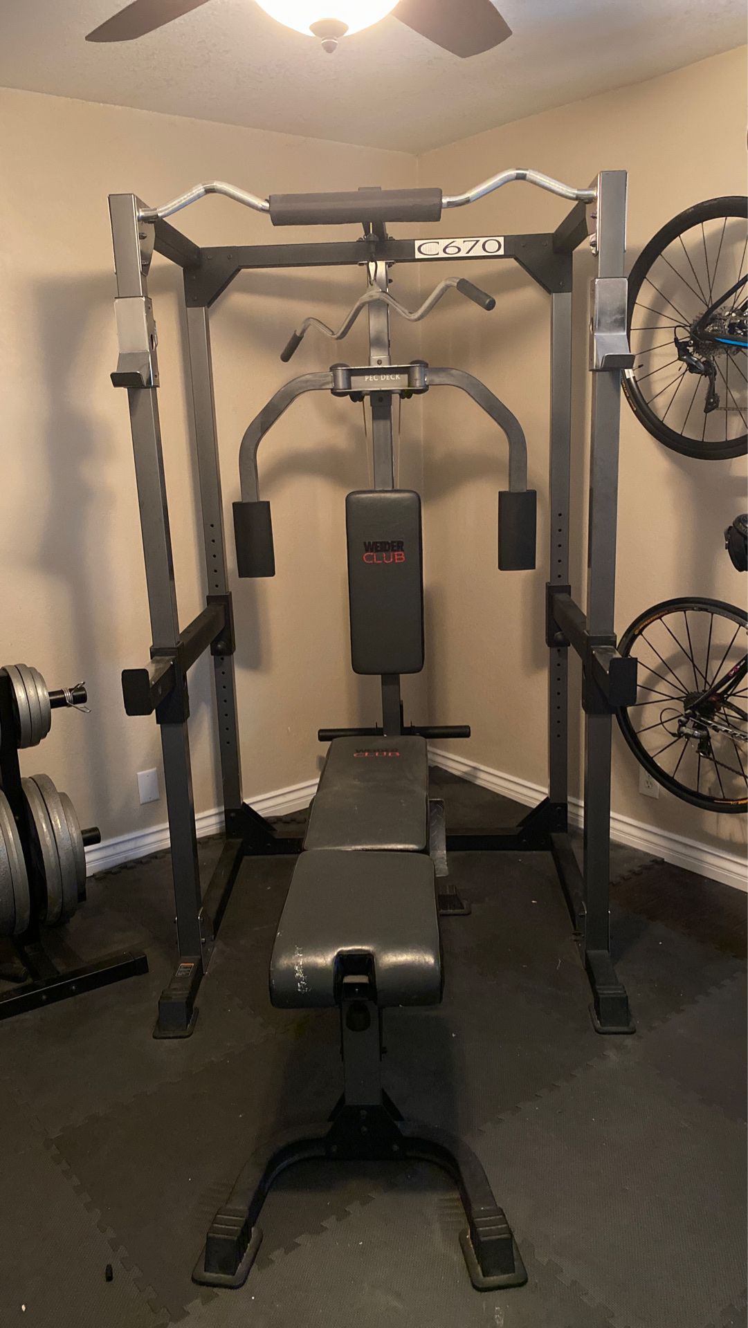 Free weights home gym. Weider Club C670 w/350 lbs of weights