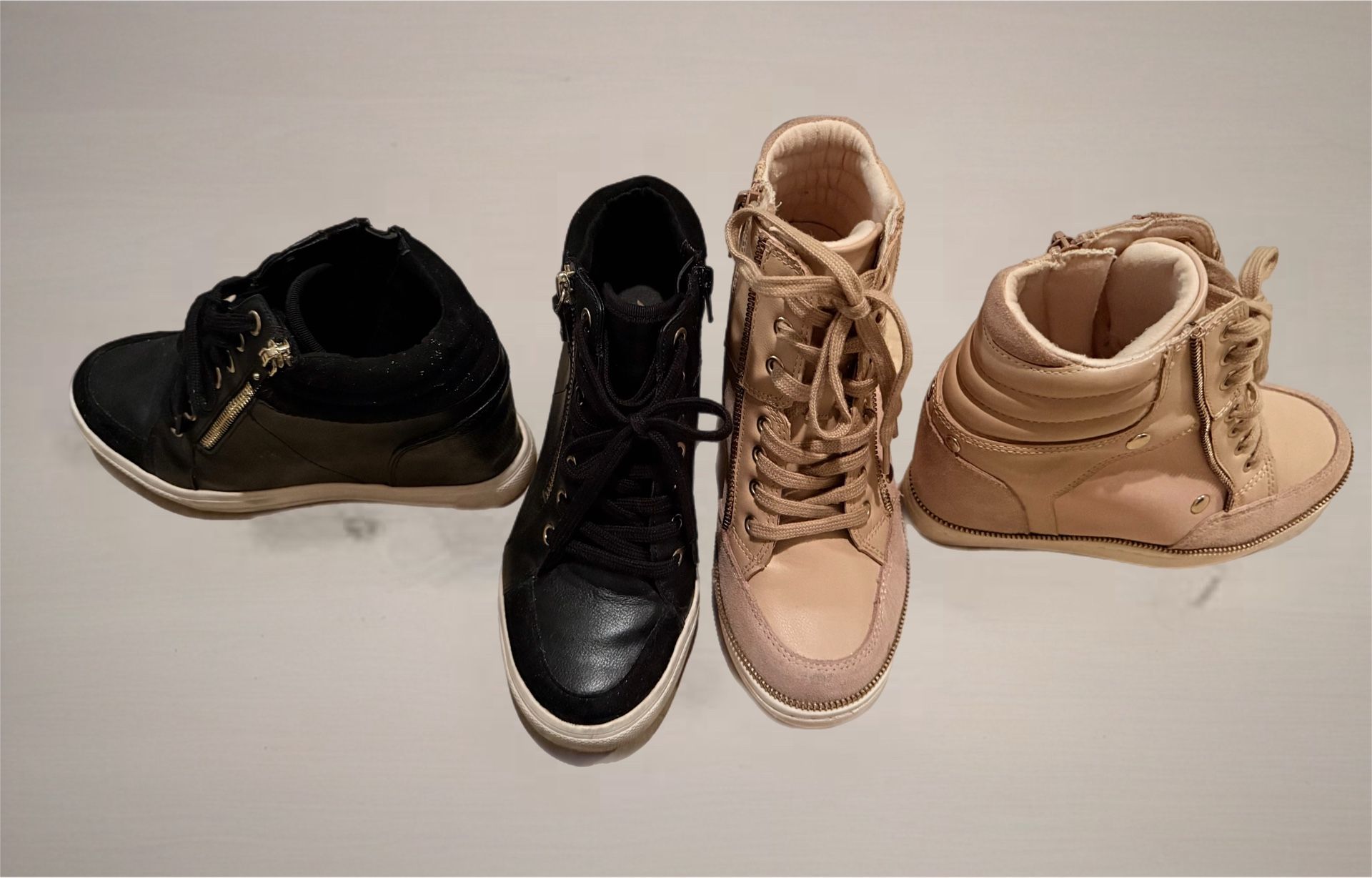 2 Pairs Of Wedge Sneakers Black And Beige