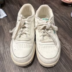 Reebok Classic Club C trainers - white and cream + green logo 