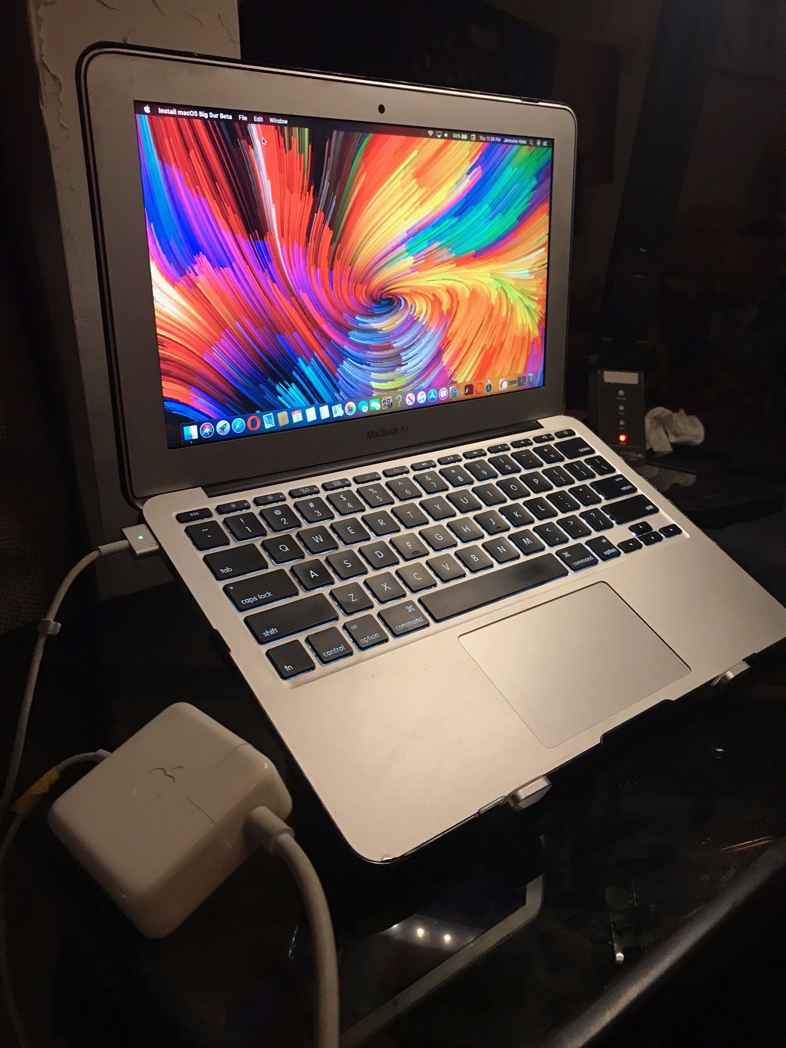 Apple MacBook Air With Retina OS X Big Sur, Intel I5 Quad Core,4GB, Solid State Drive ,Fully Updated Mint Cond. W/ Accessories