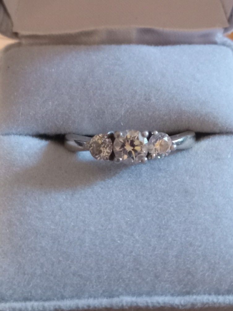 3 Stone Diamond Ring