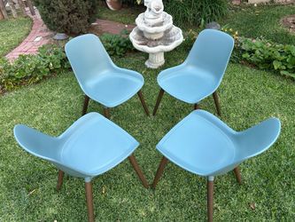 Set of 4 Chairs