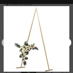 NEW Gold Triangle Wedding Arch Backdrop Stand – Modern Event Decor, Never Used