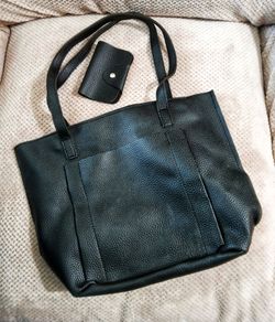 🚨 BLACK PURSE W/PHOTO KEEPER