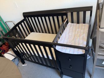 Grow with me crib