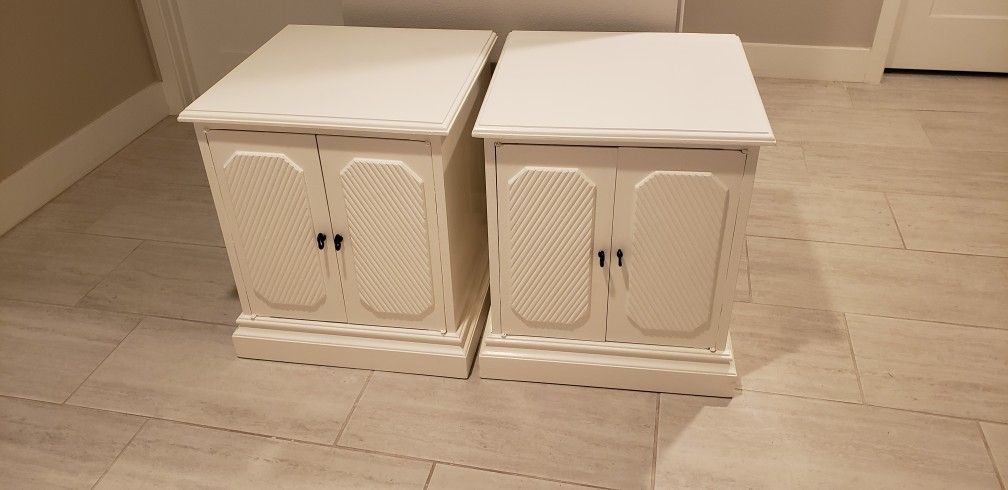 NIGHT STANDS