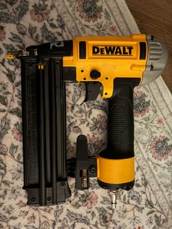 DEWALT
