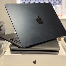 MacBook Air M2 13” 16GB Ram AppleCare+