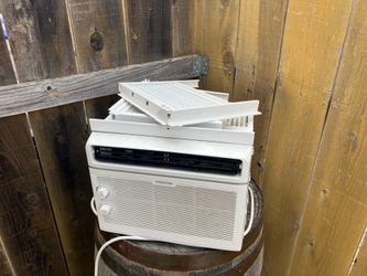 Window AC Unit - 5000 BTU