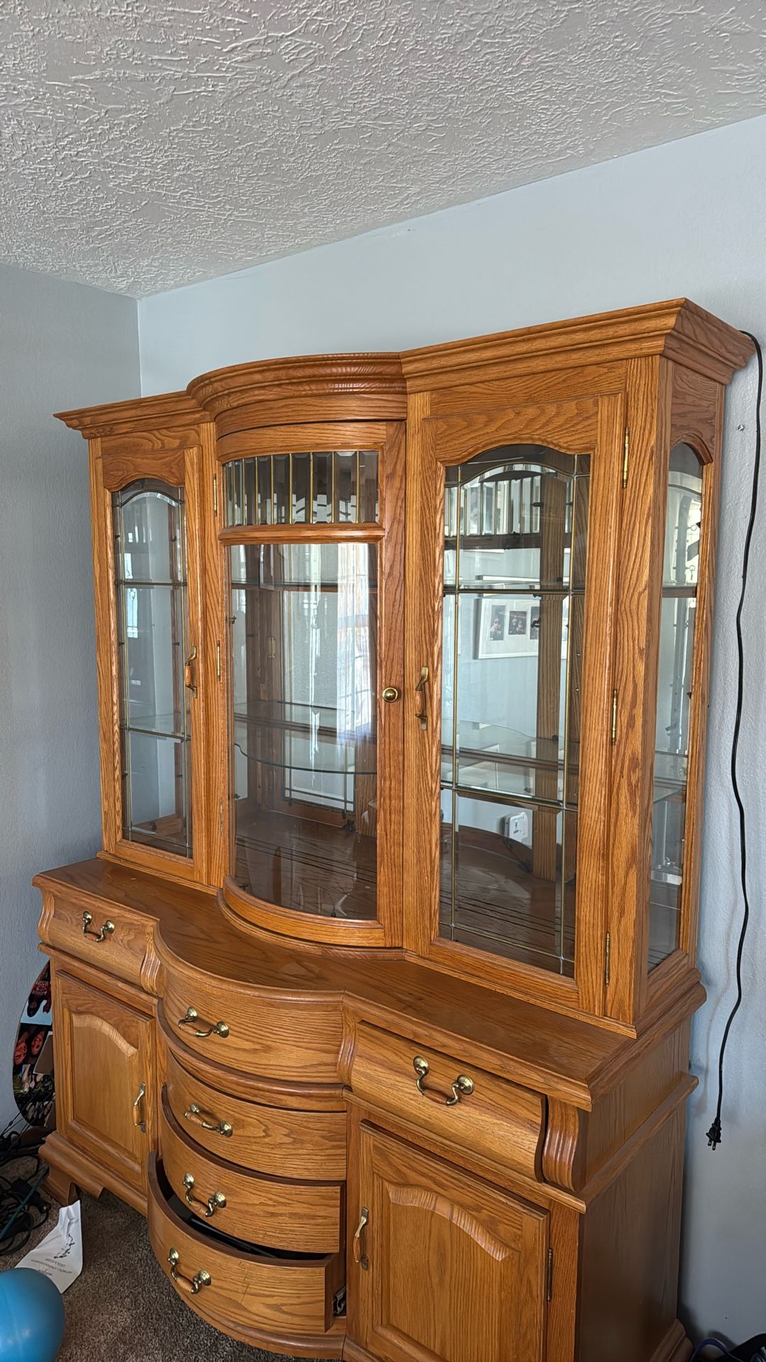 Display Cabinet, Lighted Free