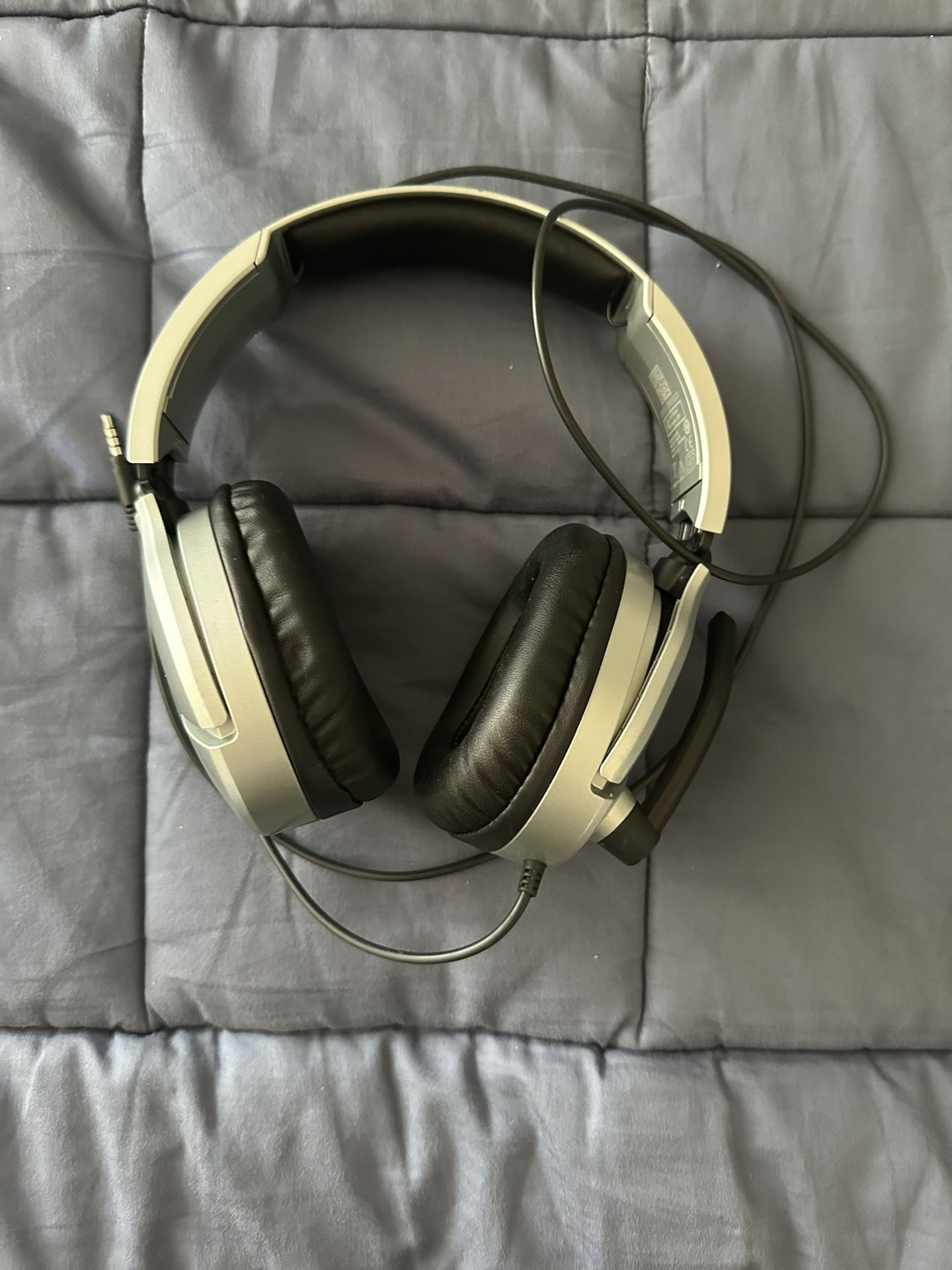 TURTLE BEACH WIRED GAMING HEADSET / HEADPHONES