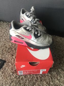Girls air max size 12.5