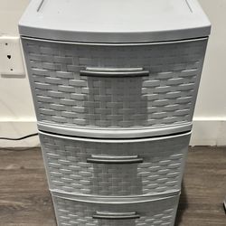 Three drawer storage