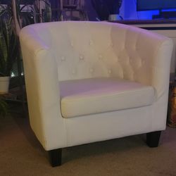White accent chair