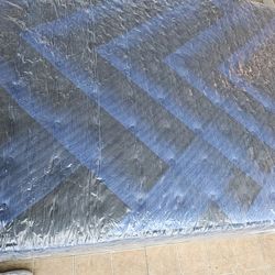 New Queen Size
Mattress Memory
Brand New Very
Comfy, Firm Mattress
360 dlls free delivery mattress only
