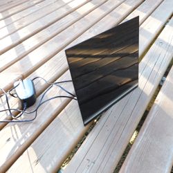 Netgear R6200 V2 WiFi router