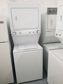 Frigidaire 27" Stackable Washer And Dryer ✅WARRANTY ‼