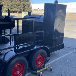 Bar B Q Grill On A Chassi