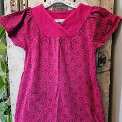 Tea Maroon Floral Dress
Size 2T
