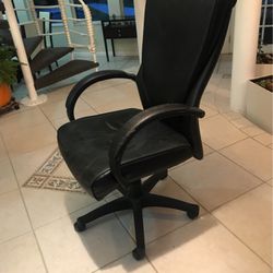 Oversized Black Leather Chair For $65 Delivery Is Included