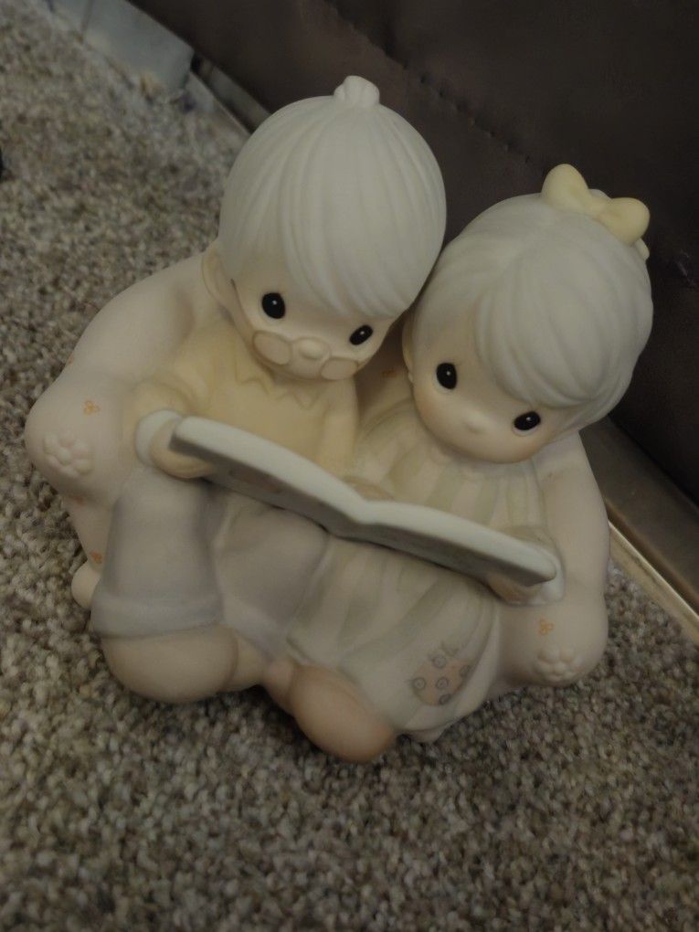Precious Moments Collectible