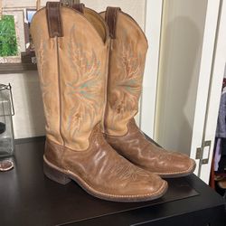 Women’s Justin’s Boots Size 8.5