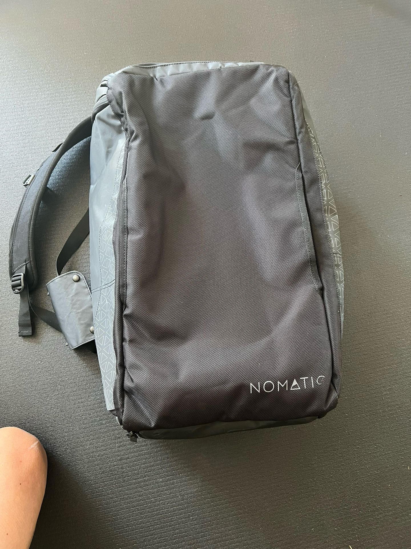 Nomatic 40L Travel Backpack