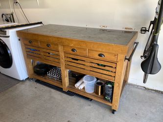 WS Kitchen Island / solid spruce