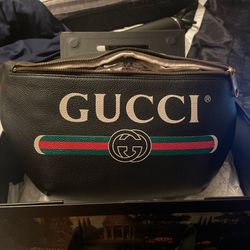Gucci Fanny Pack Print Belt Bag Vintage Logo Small Black Brand New Never Used 
