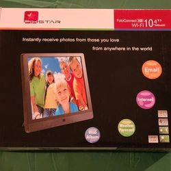 Pix-Star 10” WiFi Digital Photo Frame – FotoConnect XD