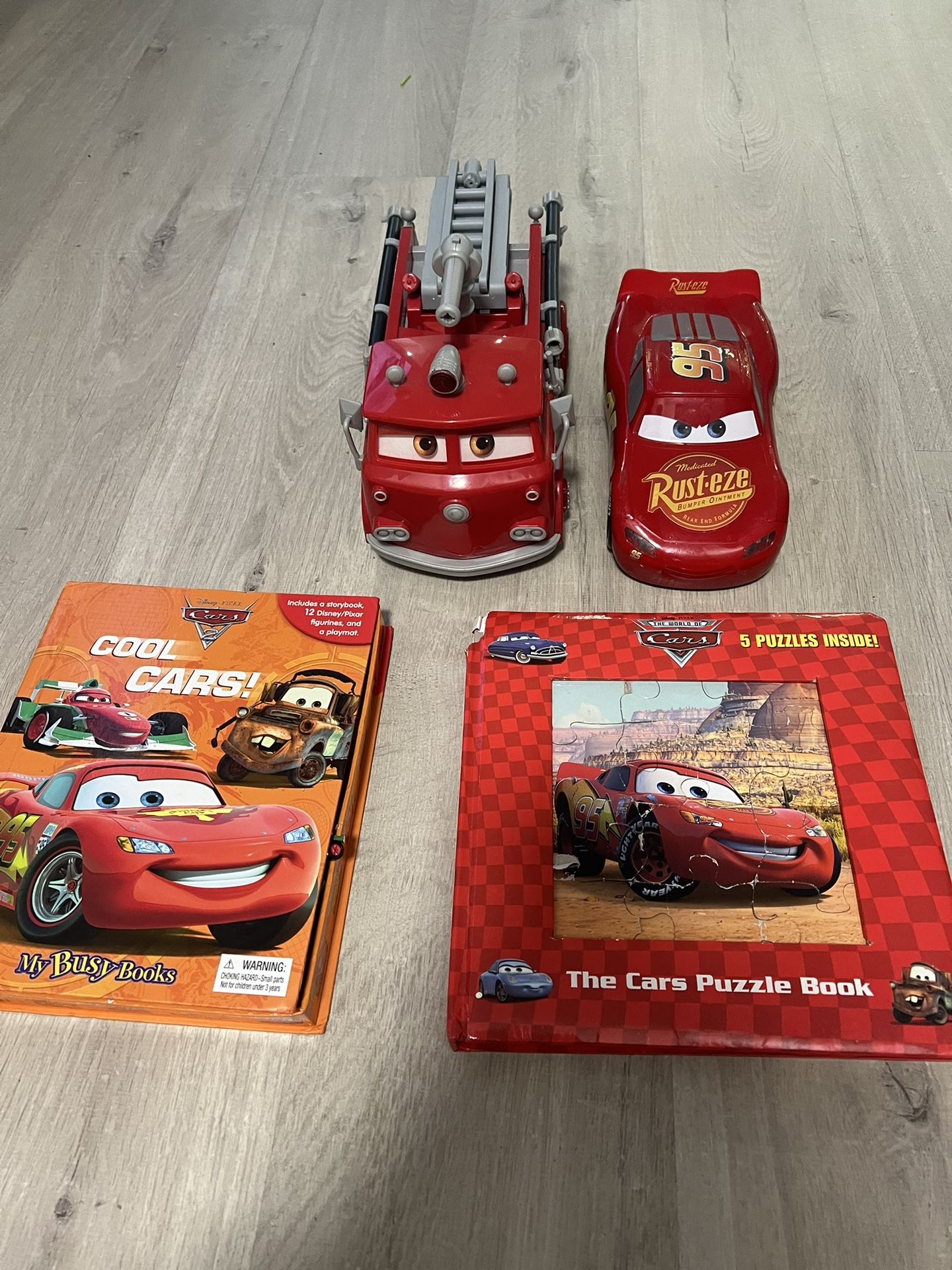 Disney cars Lightning Mcqueen Red Fire truck