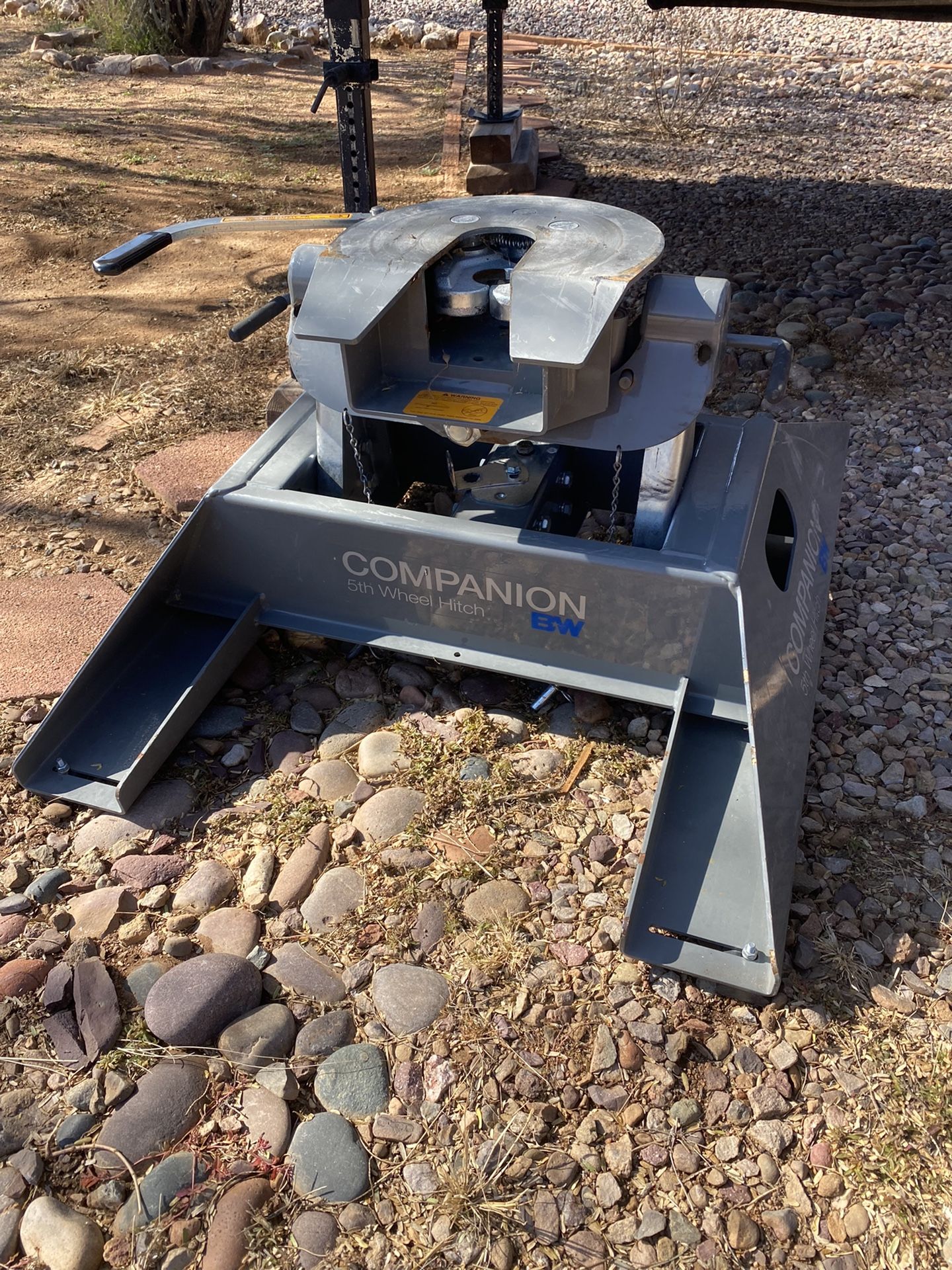 B&W Companion 5th wheel Hitch