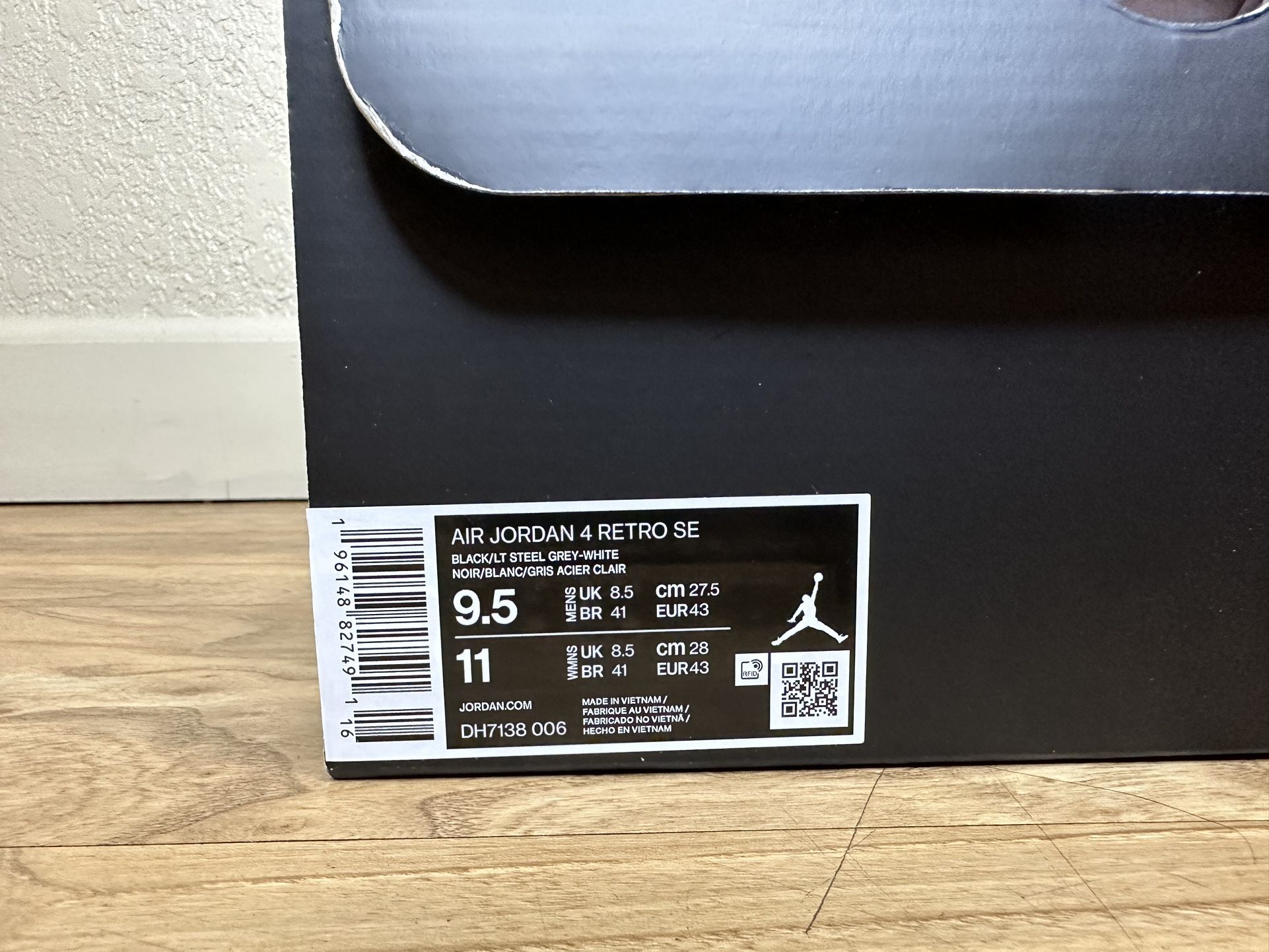 Air Jordan Retro 4 Black Canvas