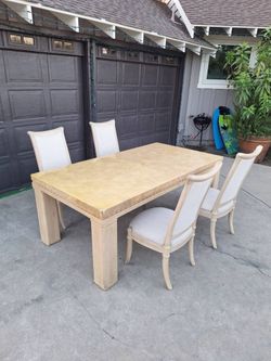 Daniel room table