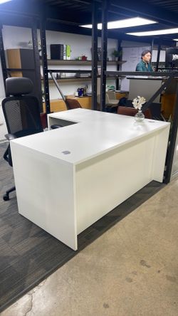 Sheridan desk 60”wx30”D commercial grade