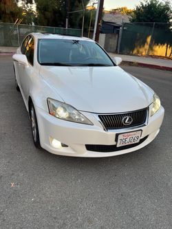 2010 Lexus is250