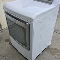 Electric Dryer 210v (Non Gas)        Brand New Never Used