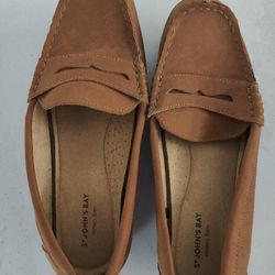 St. John's Bay Women's Loafers 