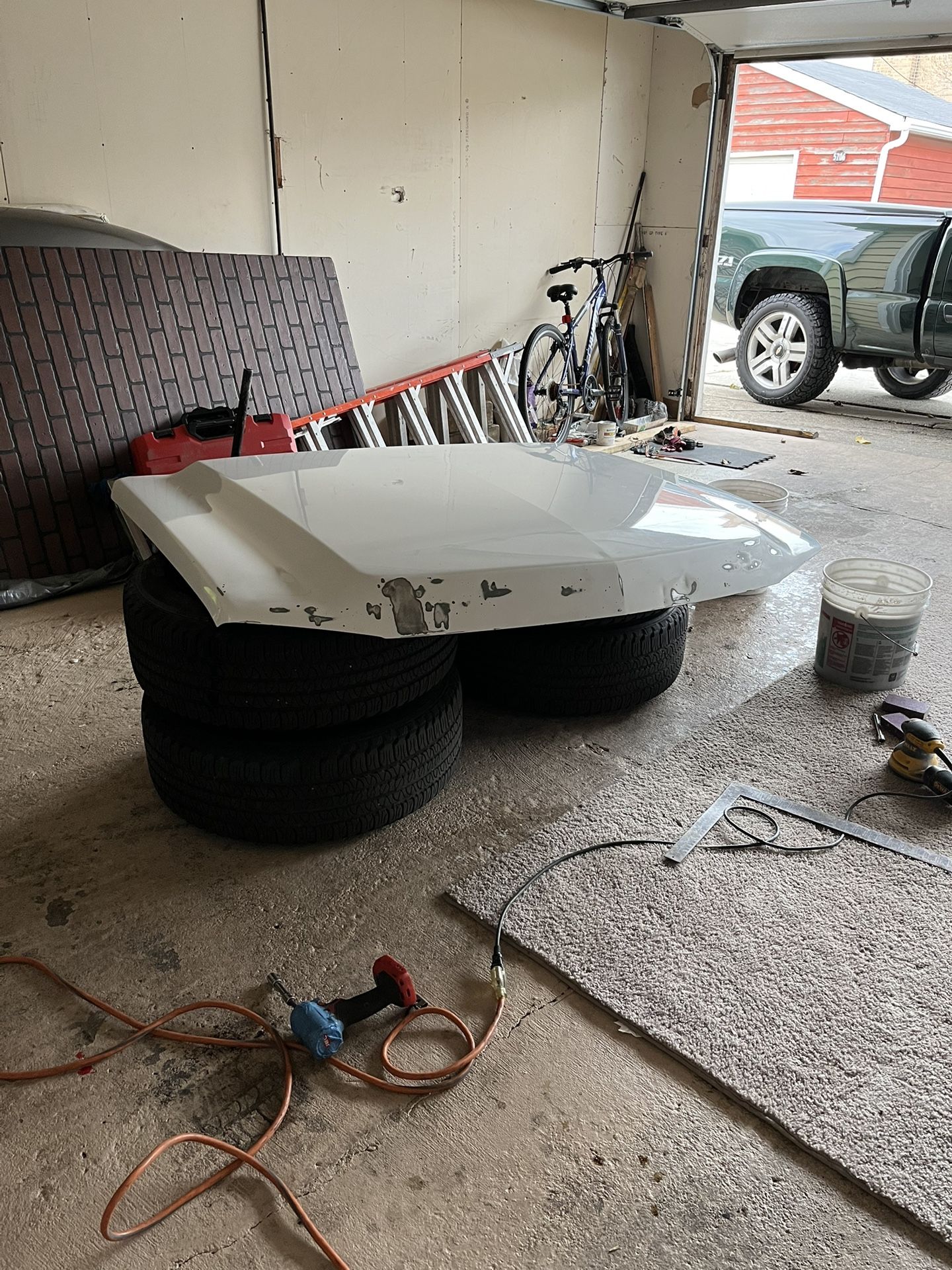 Silverado HD  Hood 2003 -2006